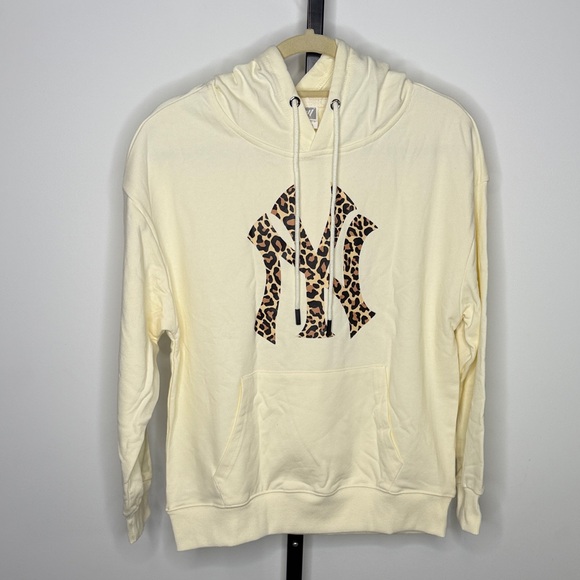 Unbranded Tops - Leopard Print Logo Cream Hoodie - Women